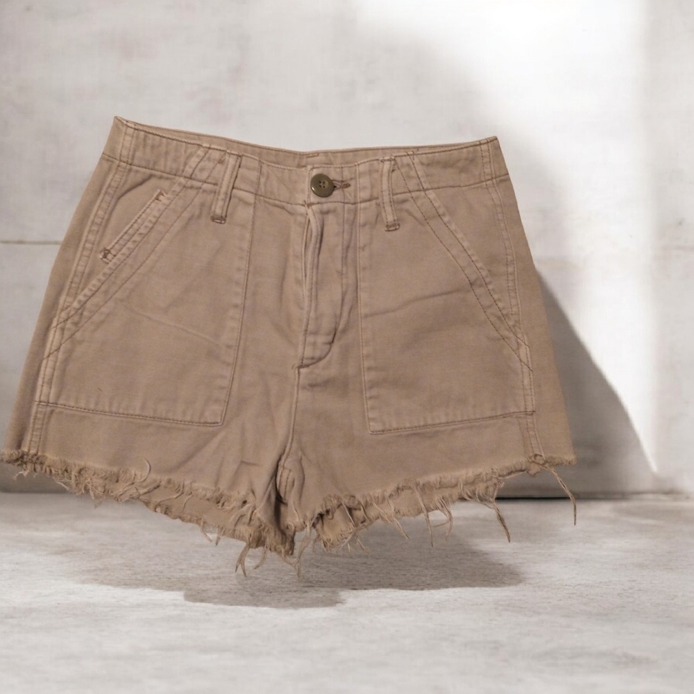 Casual Tan American Eagle Women Shorts Size 00